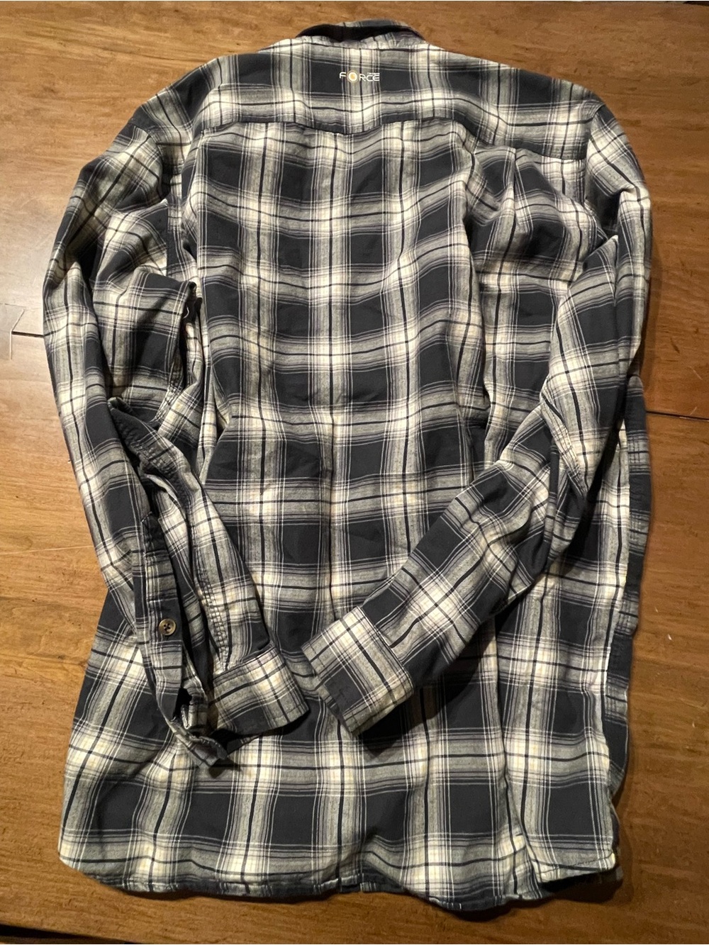 Carhartt Men's Navy and White Plaid Button-Down Shirt - Picture 5 of 5